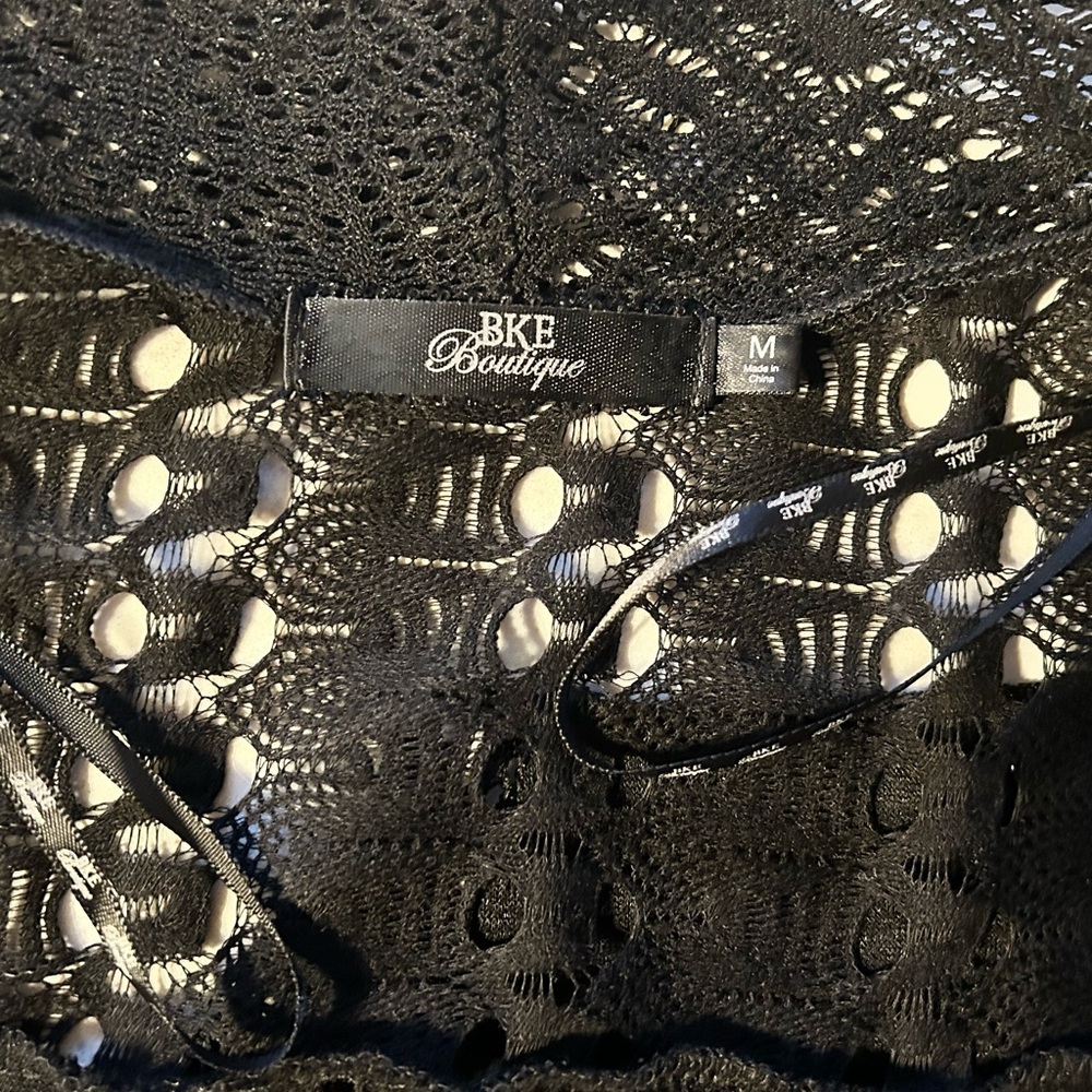 BKE Boutique Black Women's Crochet Lace Open-Front Cardigan - Picture 6 of 13